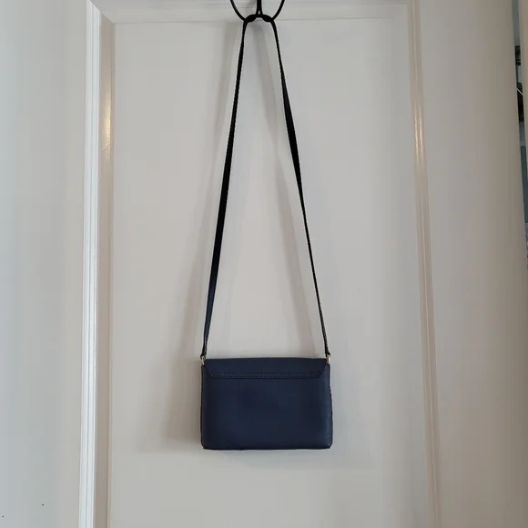 Kate Spade Crossbody purse - Picture 2 of 5